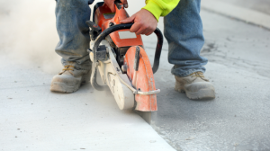 Concrete saw