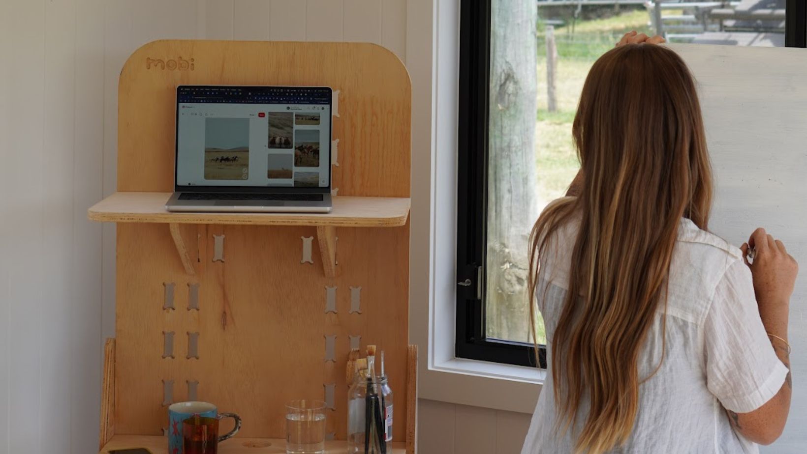 Outhaus Dark 2x3 Exterior