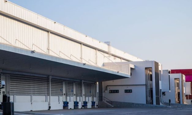 Warehousing vs Commercial Shed: Which Is Right for Your Business?