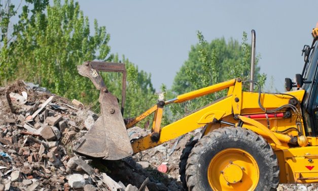 Landscaping Project Cleanup: Managing Yard Waste and Debris