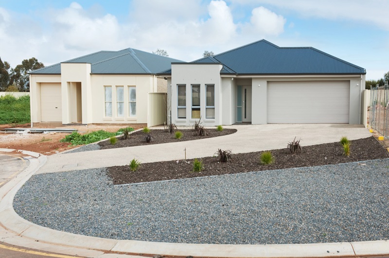 New suburban homes currently under construction