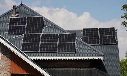 From Blueprint to Build: An Essential Guide for Building a Solar Home
