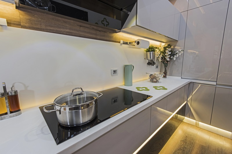 Interior design decor showing modern kitchen and appliances