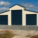 Barn American Country Cream with Deep Ocean