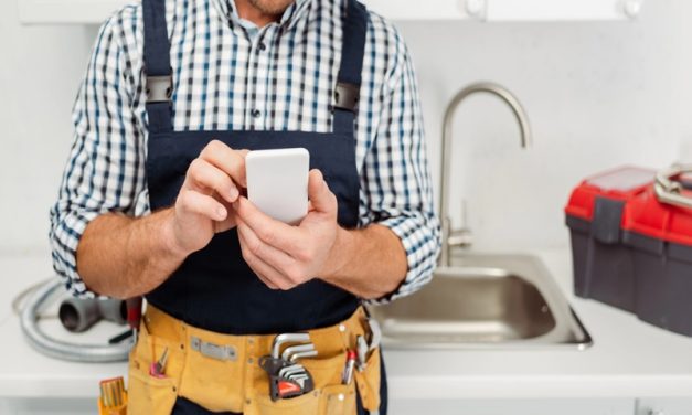 What Customers Check on a Tradie’s Website Before They Call