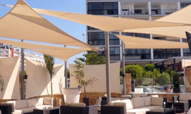 Custom Shade Sails in Melbourne: How to Choose Shade That Actually Lasts